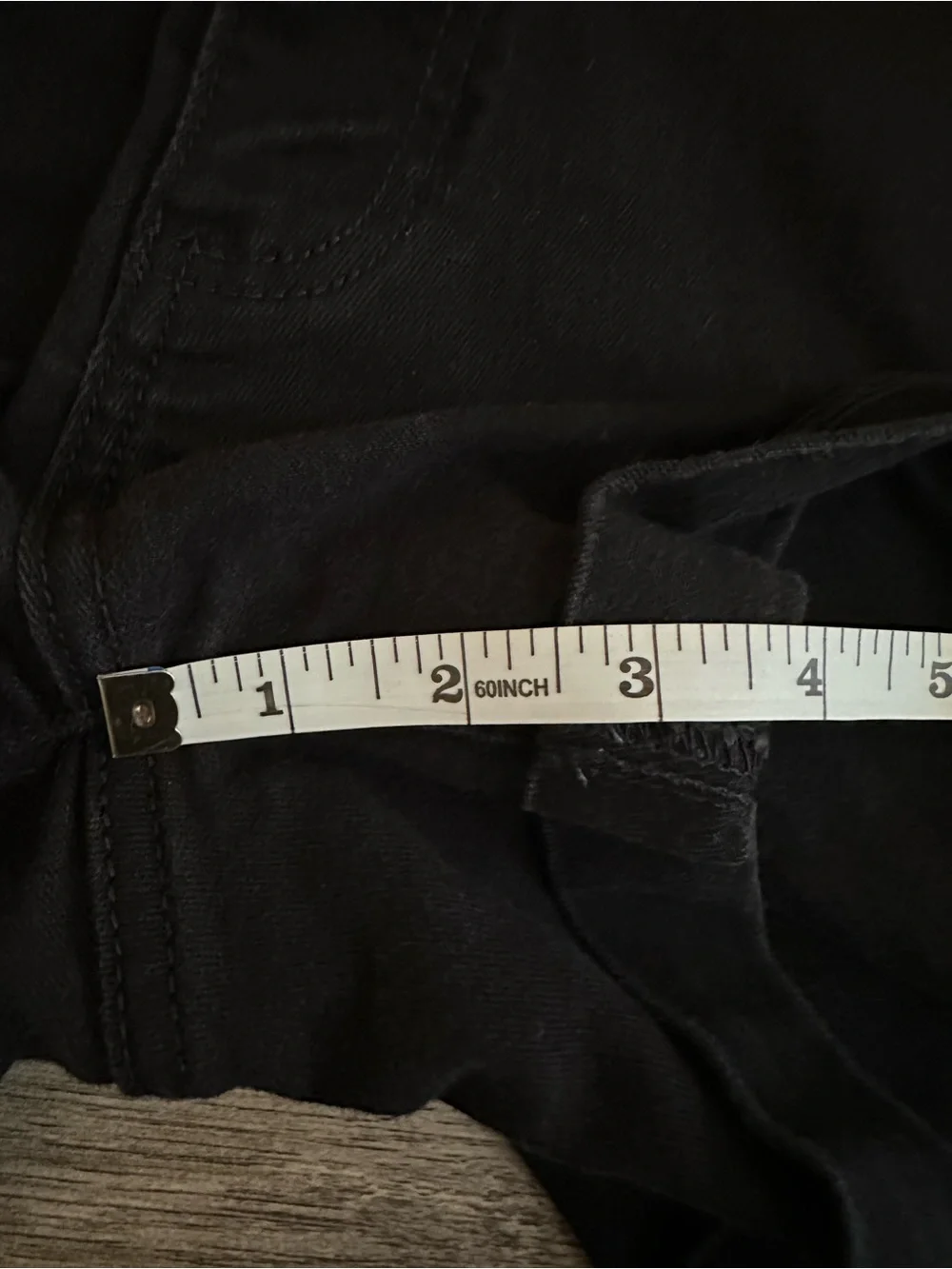 Universal Thread Women’s Black Cuffed Jean Shorts Size 10/30